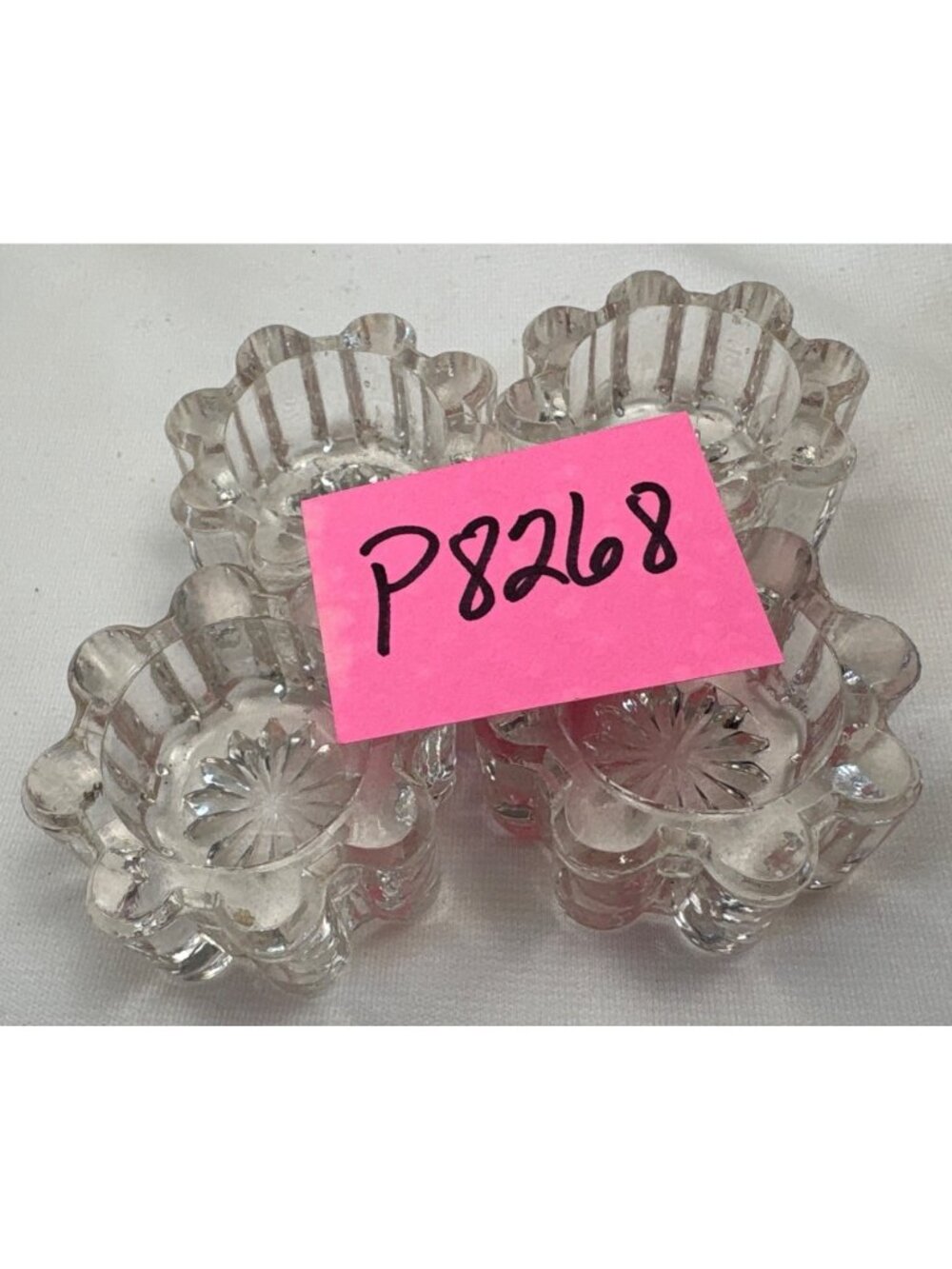 Clear Glass Floral Salt Cellars Set 4 Adorned Starburst Design Vintage - Picture 10 of 12